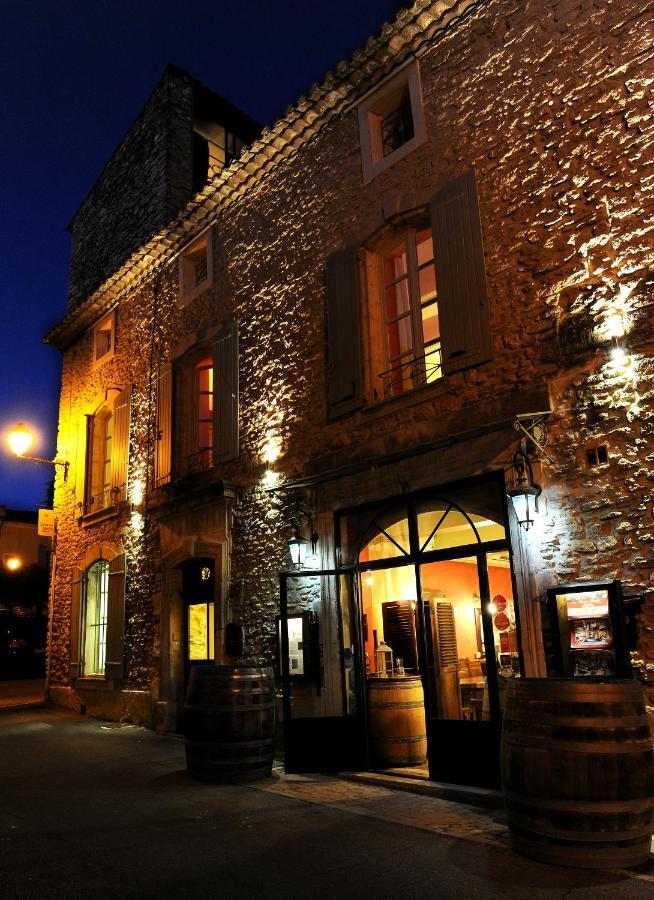 Готель Le Vieux Bistrot Cabrieres-d'Avignon Екстер'єр фото